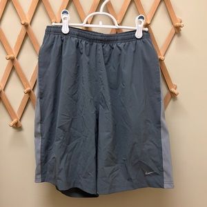 Men’s elastic waist gray Nike shorts